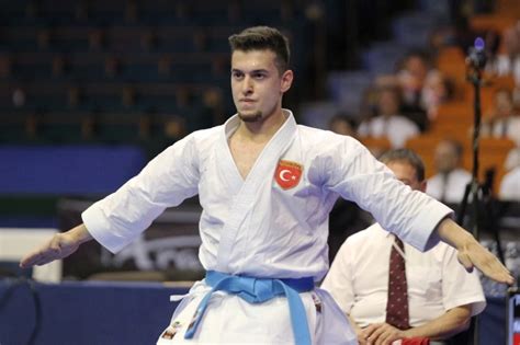 3­9­.­ ­A­v­r­u­p­a­ ­K­a­r­a­t­e­ ­Ş­a­m­p­i­y­o­n­a­s­ı­